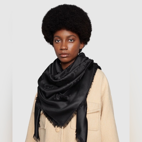Auth New Gucci GG Jacquard Black Shawl - Picture 1 of 7